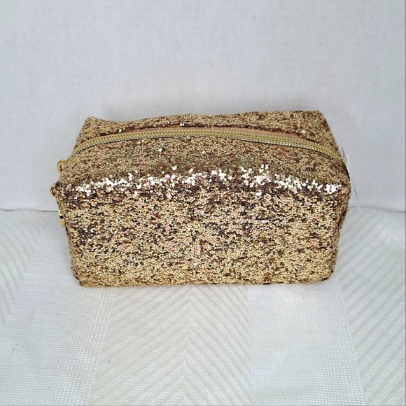 Bath & Body Works Handbags - Beautiful Bath & Body Works Gold Glitters Shimmering Zip Pouch a Touch of Pink